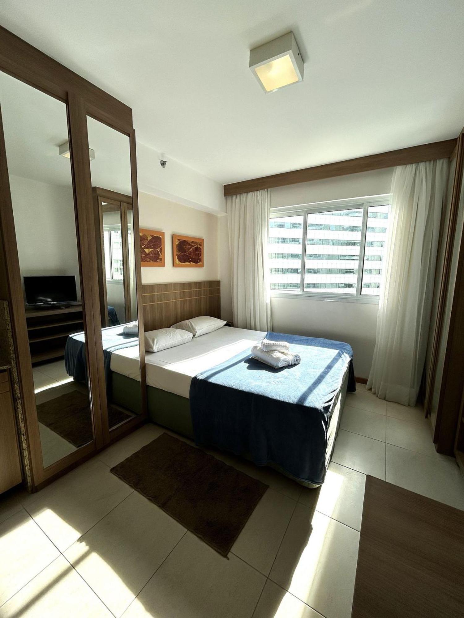 Sm1214 Flat Com Excelente Localizacao Em Regiao Central Brasilia Exterior foto